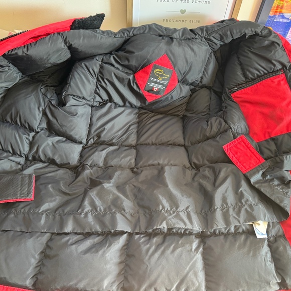 AUTHENTIC Canada Goose Men’s Expedition Parka (Red) MEDIUM - Picture 9 of 16